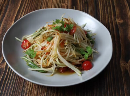 Raw papaya salad recipe