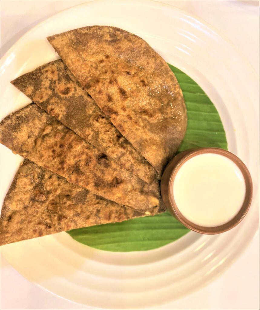 Rajgira Paneer Paratha